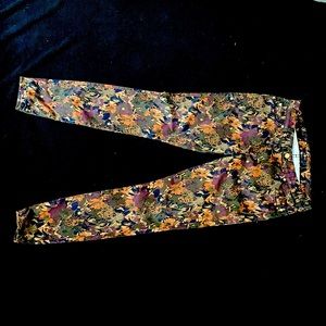 7 FAM Pants